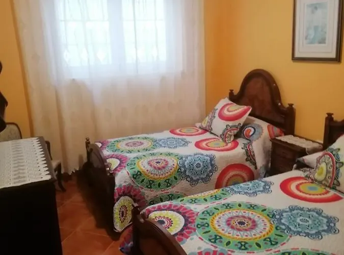 Charo Toba فينيستيري